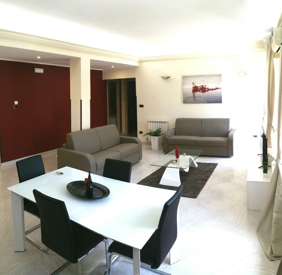 My Place Syracuse Bagian luar foto